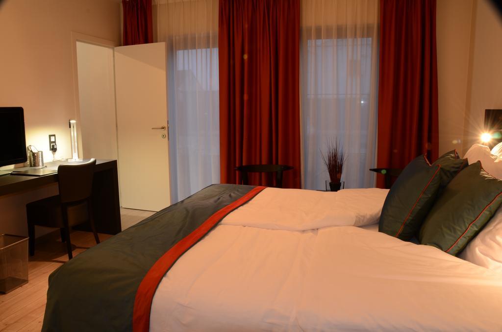 Abalona Hotel & Apartments Dendermonde Rum bild